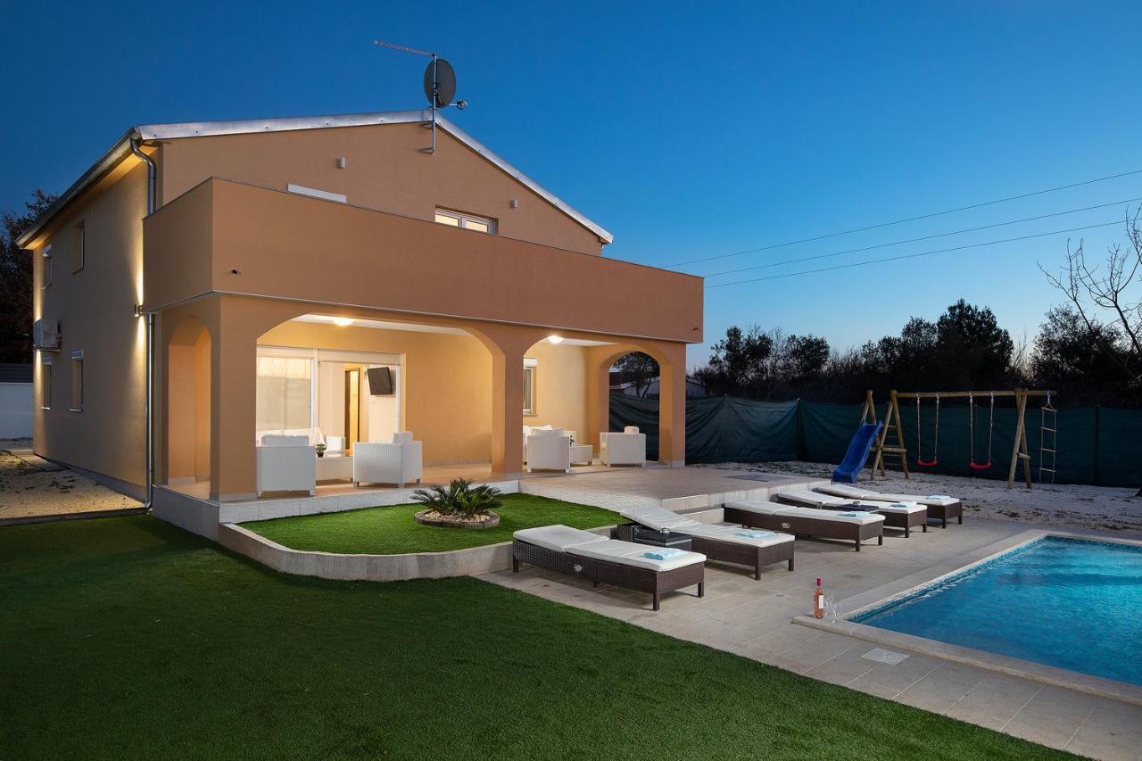 villa Suhalj Medulin Luaran gambar